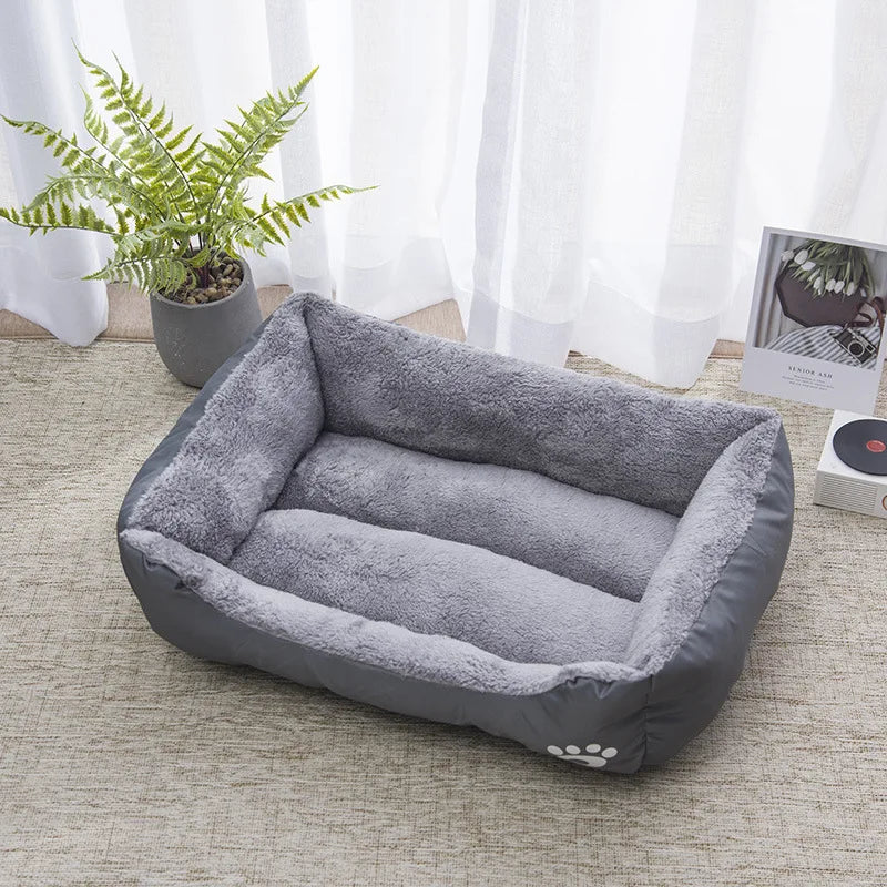 Cuccia Morbida Quadrata per Cani e Gatti – Letto Caldo e Confortevole per Tutte le Stagioni