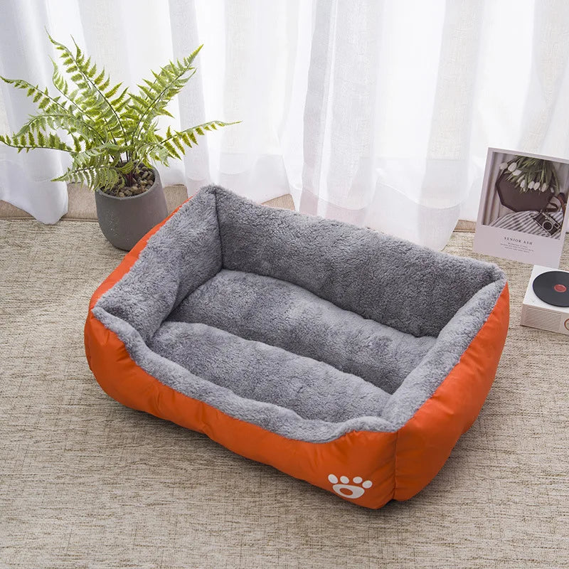 Cuccia Morbida Quadrata per Cani e Gatti – Letto Caldo e Confortevole per Tutte le Stagioni