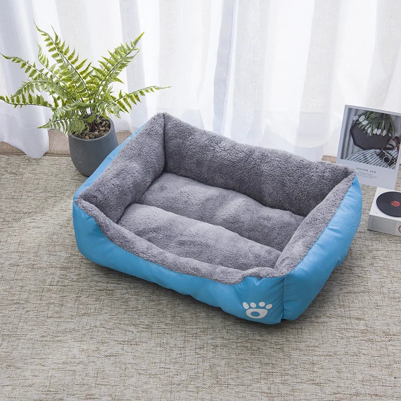 Cuccia Morbida Quadrata per Cani e Gatti – Letto Caldo e Confortevole per Tutte le Stagioni